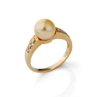   pearl ring is graceful and charming. A good match for formal wear