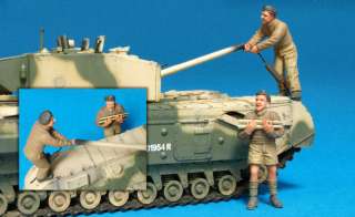 35 WWII BRITISH CHURCHILL TANK Toy Soldier Hobby Fan  