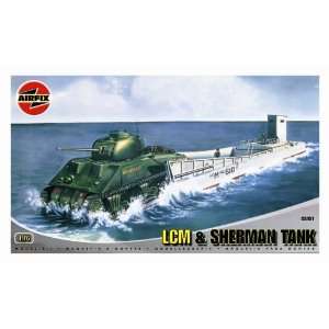  03301 1/76 LCM & Sherman Tank Toys & Games
