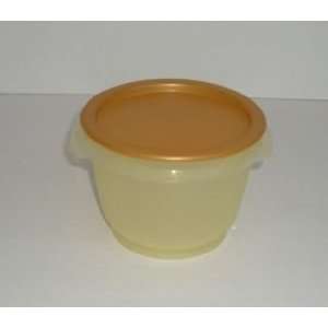   Container in Gold with Amber Seal (24 ounce capacity) 